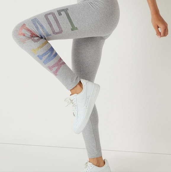 🚫SOLD🚫 VS PINK NWT L diamond set - Picture 4 of 4